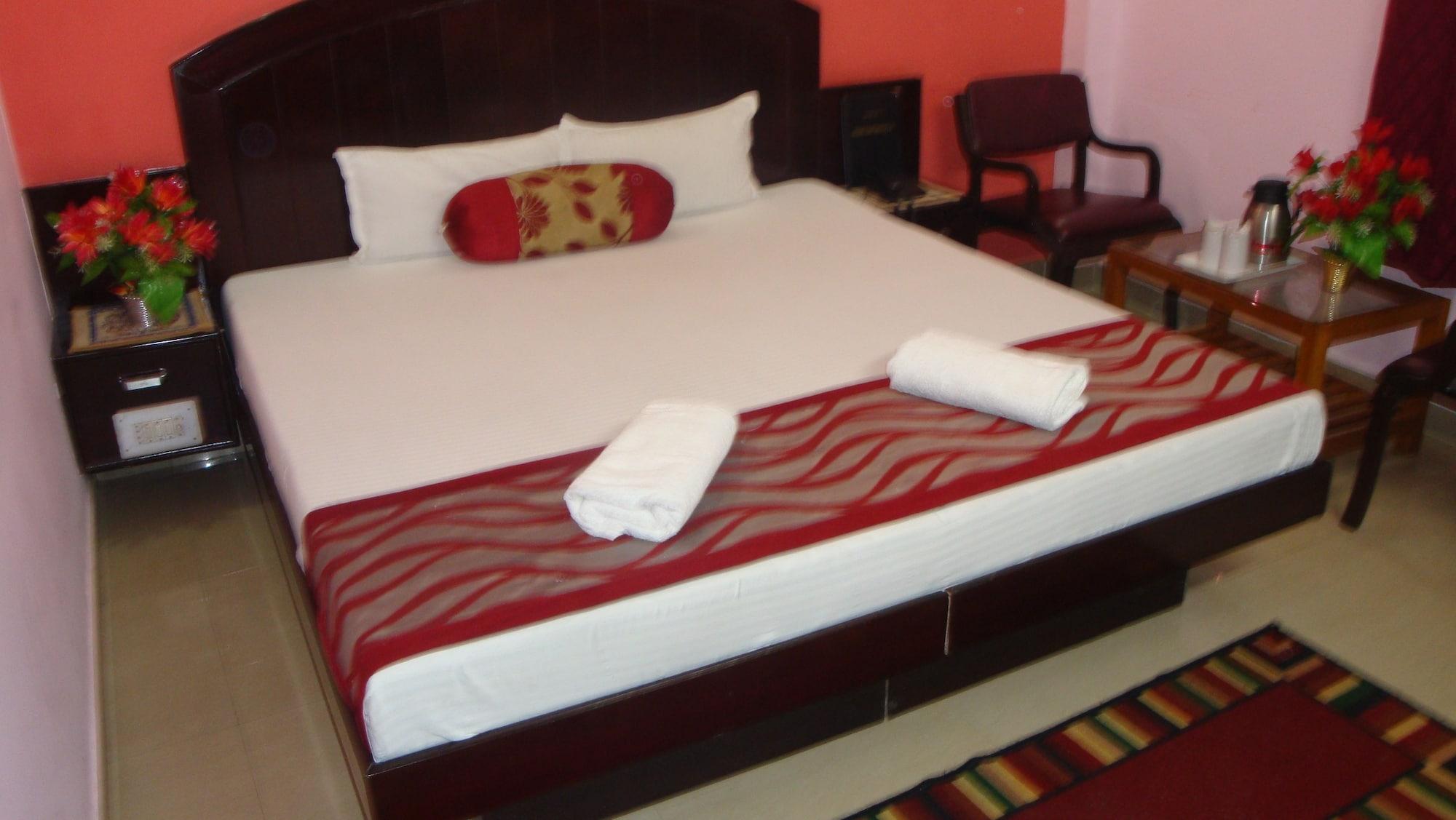 Hotel Su Shree Continental 5 Minutes Walk From New Delhi Railway Station Exterior photo