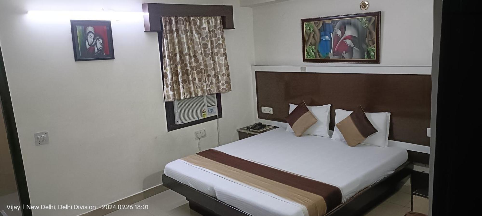 Hotel Su Shree Continental 5 Minutes Walk From New Delhi Railway Station Exterior photo